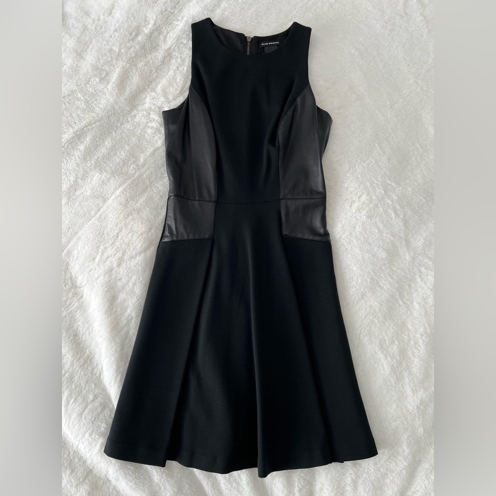 Club Monaco Fit & Flare Black Sleeveless Dress with Leather Side Panels Size 00